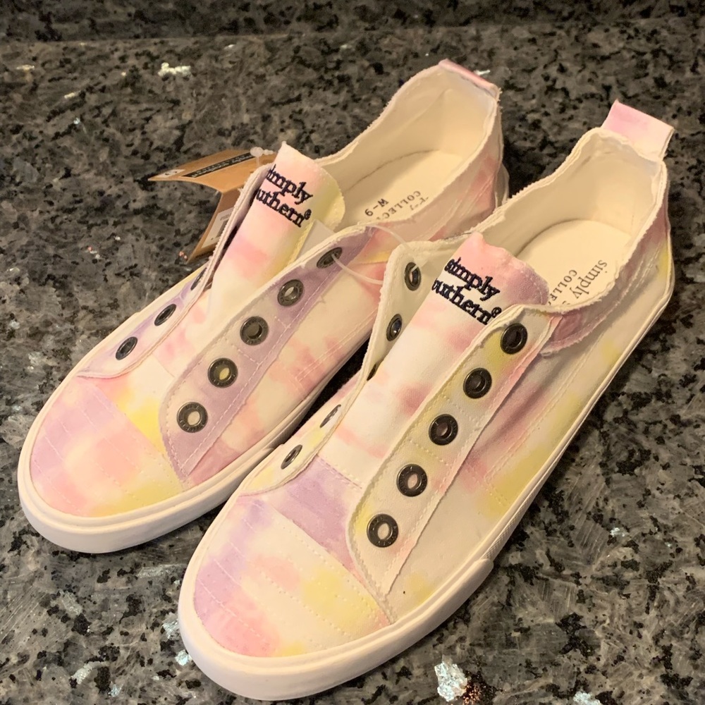 Simply Southern Slip-on Sneakers. Size: Womens 9